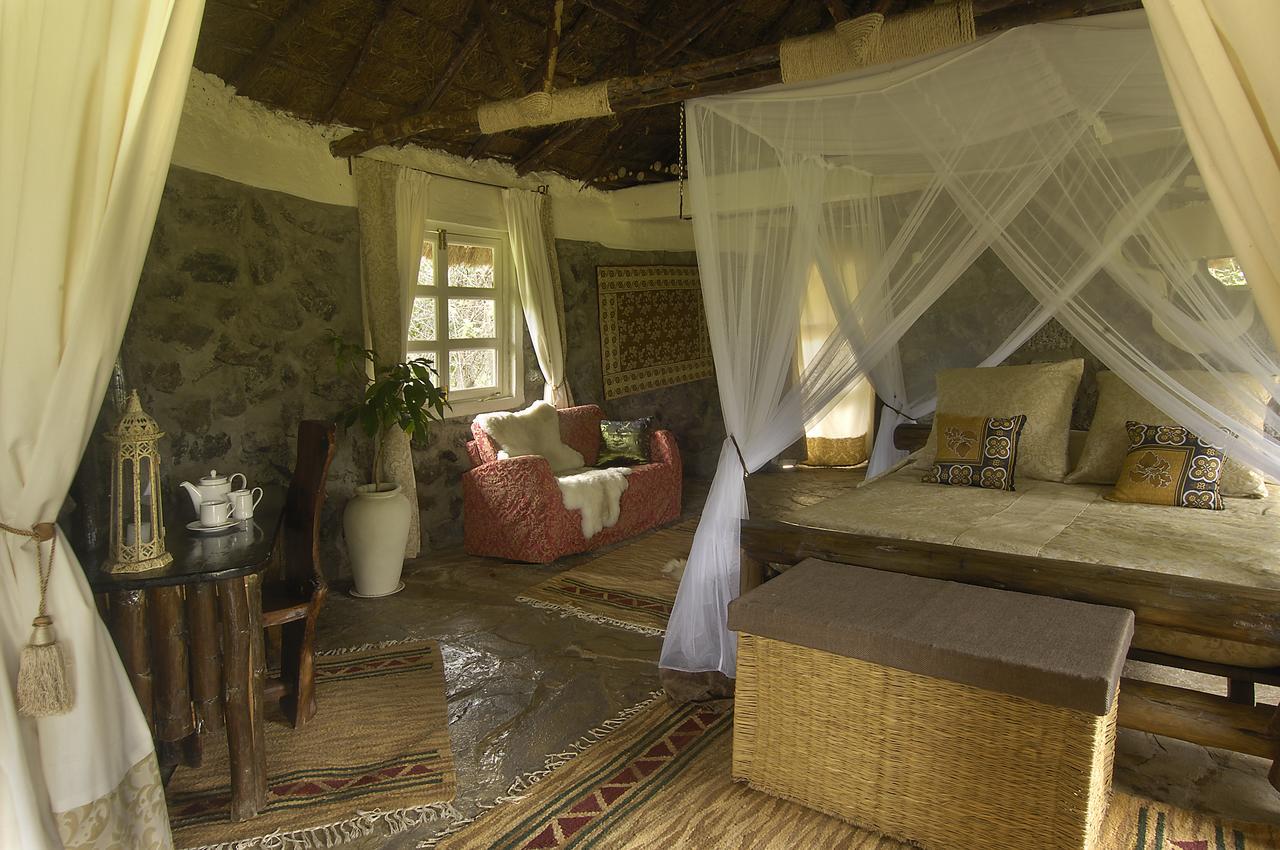 Mbweha Camp Lake Nakuru Elmenteita Exterior photo