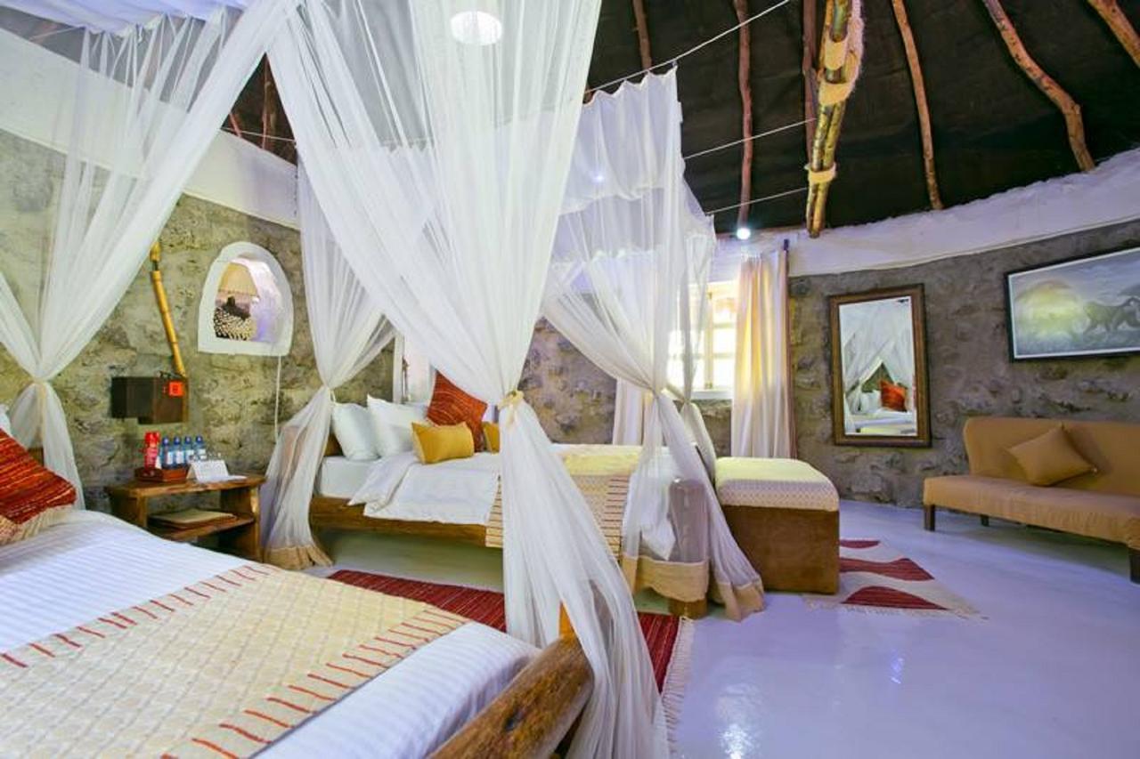 Mbweha Camp Lake Nakuru Elmenteita Exterior photo
