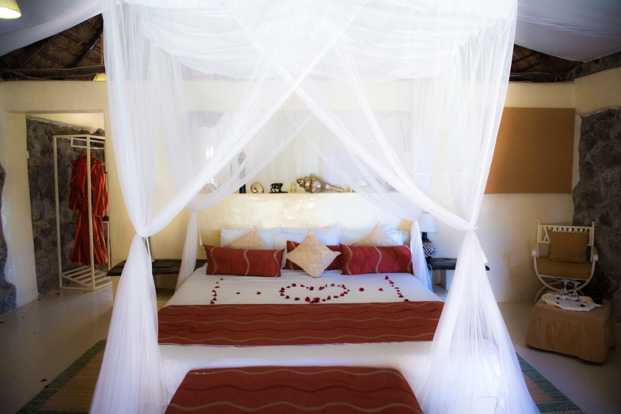 Mbweha Camp Lake Nakuru Elmenteita Exterior photo