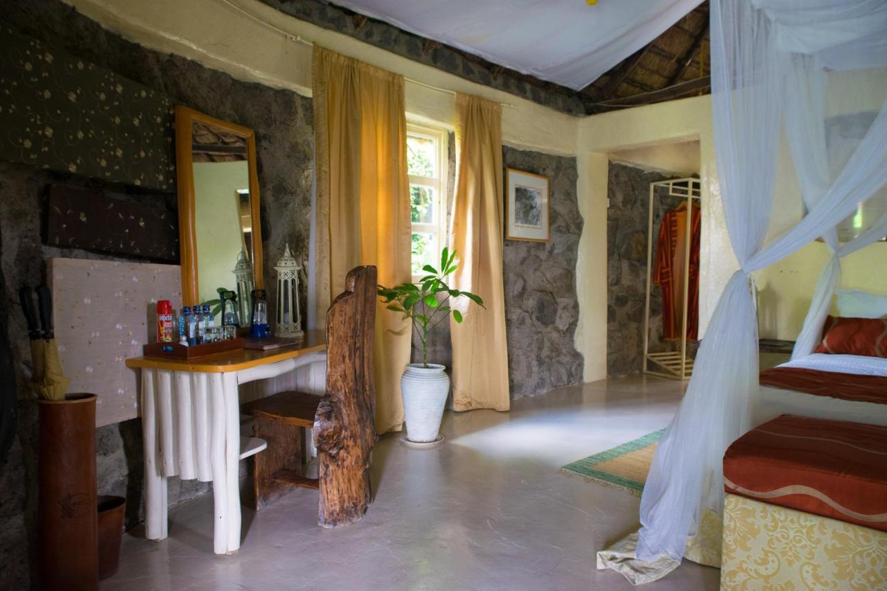 Mbweha Camp Lake Nakuru Elmenteita Exterior photo